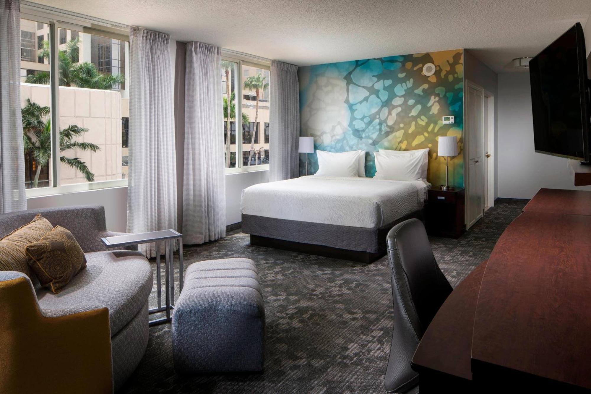 Hotel Courtyard Miami Dadeland à Glenvar Heights Extérieur photo