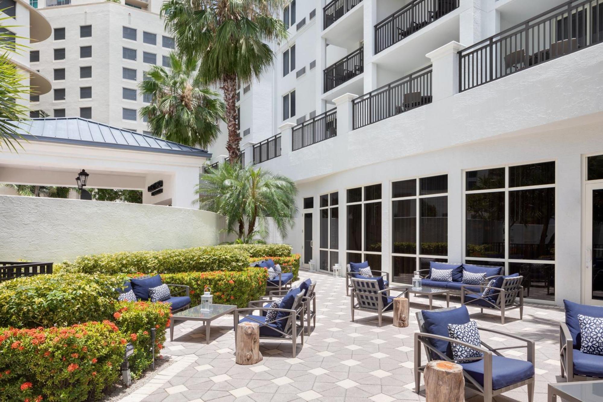 Hotel Courtyard Miami Dadeland à Glenvar Heights Extérieur photo