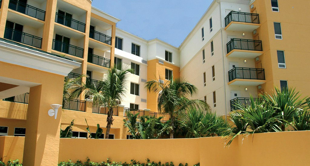 Hotel Courtyard Miami Dadeland à Glenvar Heights Extérieur photo